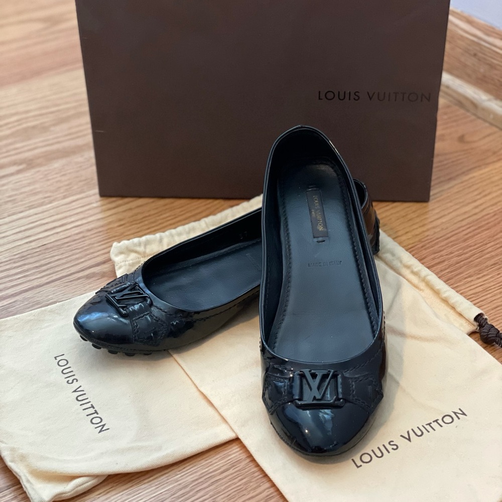 Authentic Louis Vuitton Women flat Shoes Black Size 7